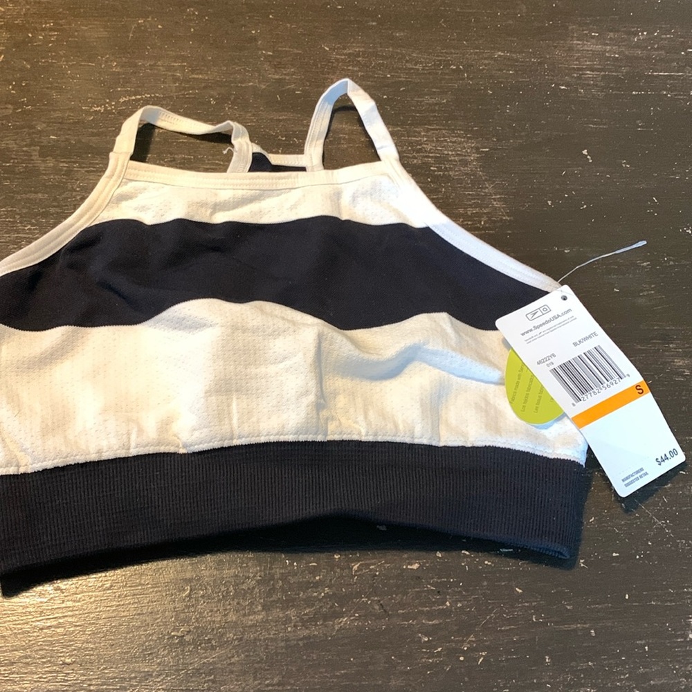 Speedo weaved‎ back sports bra. NWT retail 44
